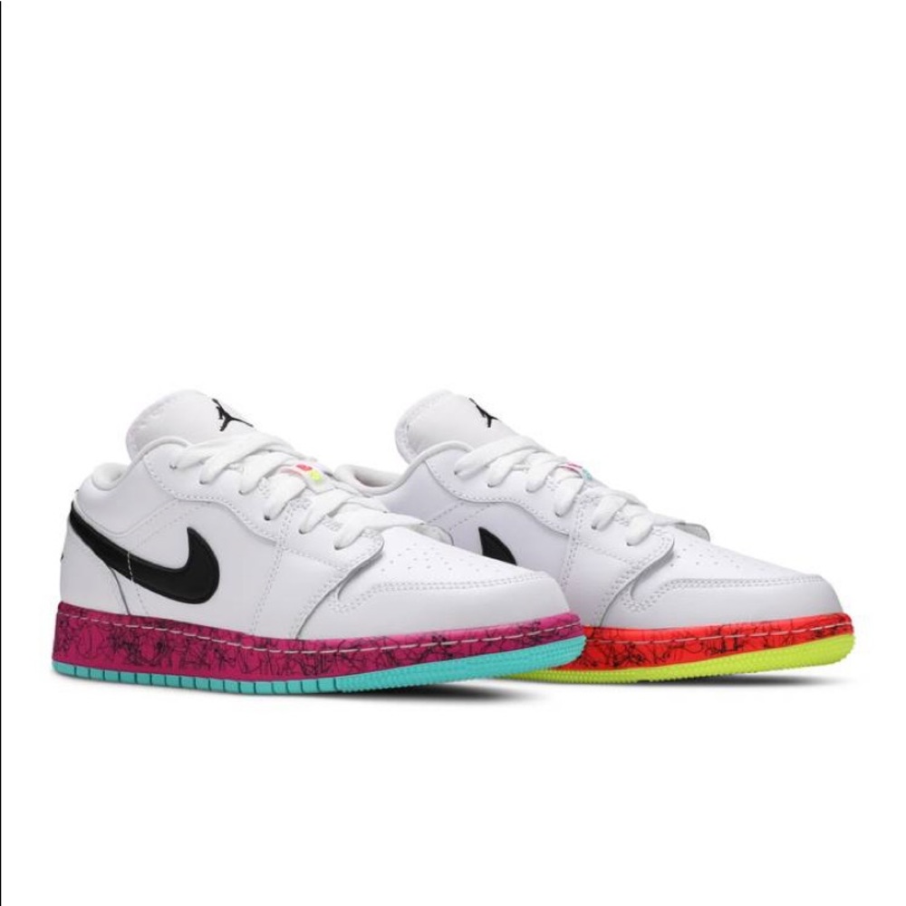 Air Jordan 1 Low GS “Multi-Color”💙💜